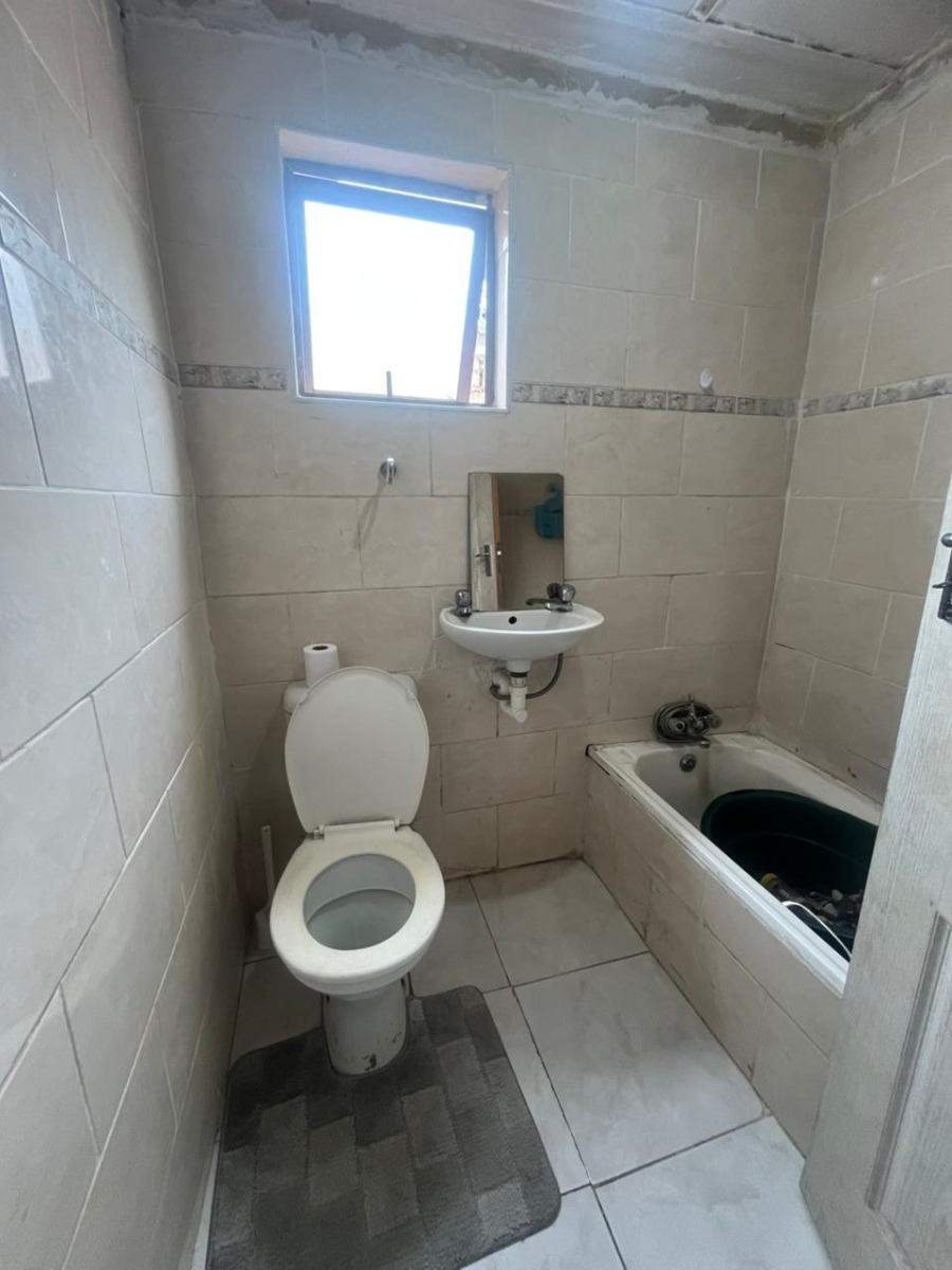 2 Bedroom Property for Sale in Motherwell Eastern Cape